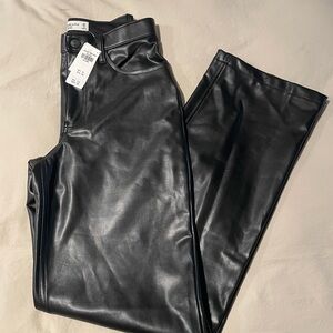 NWT Abercrombie & Fitch Vegan Leather 90s Relaxed Pants